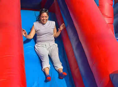 Inflata Park (90 min) El Derby * Válido de lunes a domingo